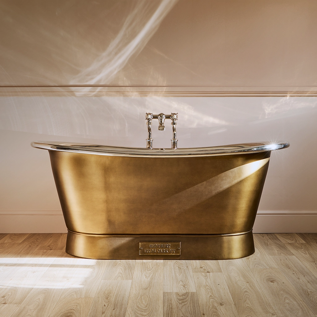Create the ultimate bathing experience with Catchpole & Rye’s luxurious range of handcrafted cast-iron, copper & roll-top bathtubs.