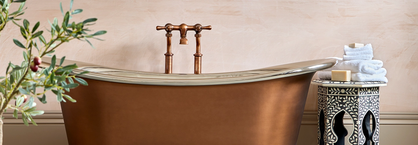 Create the ultimate bathing experience with Catchpole & Rye’s luxurious range of handcrafted cast-iron, copper & roll-top bathtubs.