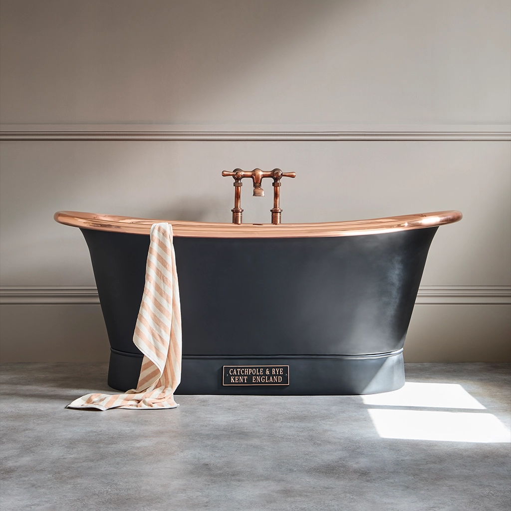 Create the ultimate bathing experience with Catchpole & Rye’s luxurious range of handcrafted cast-iron, copper & roll-top bathtubs.