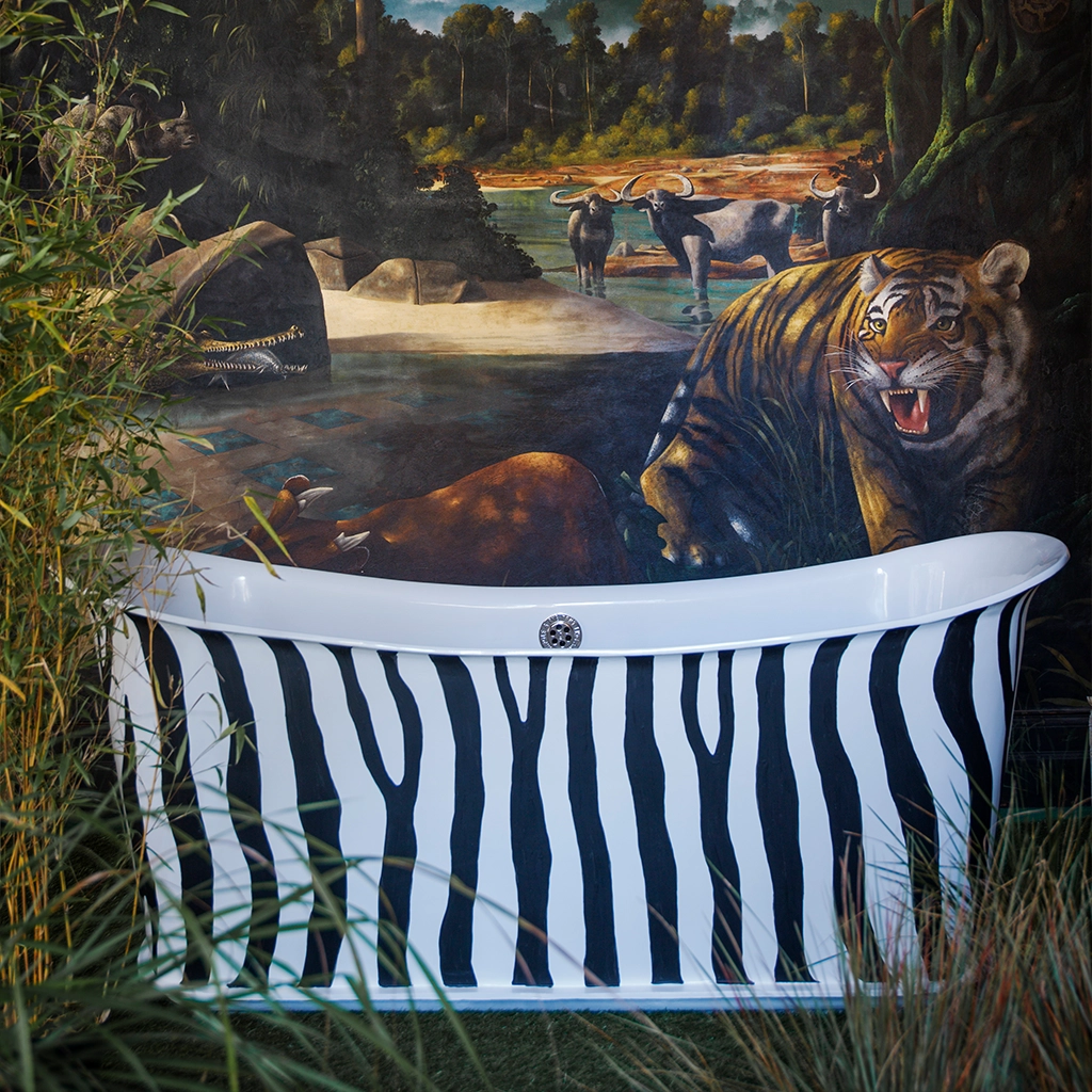 Create the ultimate bathing experience with Catchpole & Rye’s luxurious range of handcrafted cast-iron, copper & roll-top bathtubs.