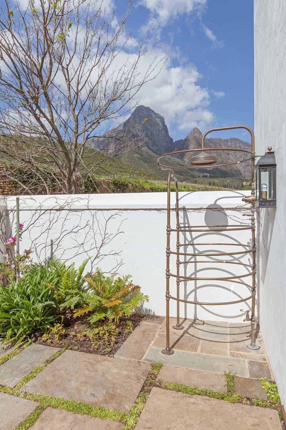 PROJECTS-SOUTH-AFRICA-AGED-BRASS-OUTDOOR-LA-CAGE