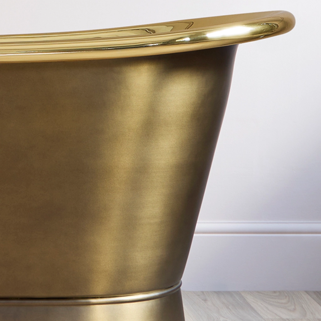 Freestanding Brass Bath Traditional roll top with bath filler on standpipes