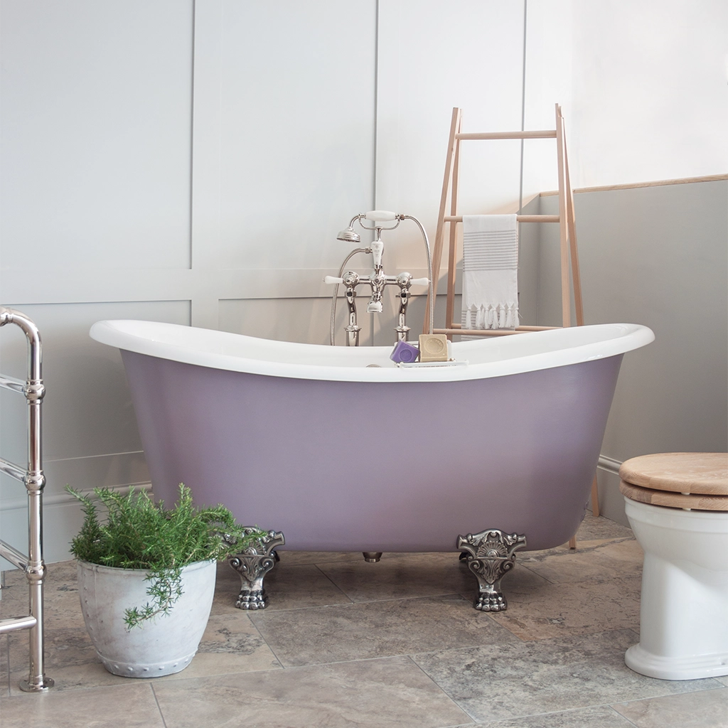Traditional Roll top bath on feet freestanding with taps