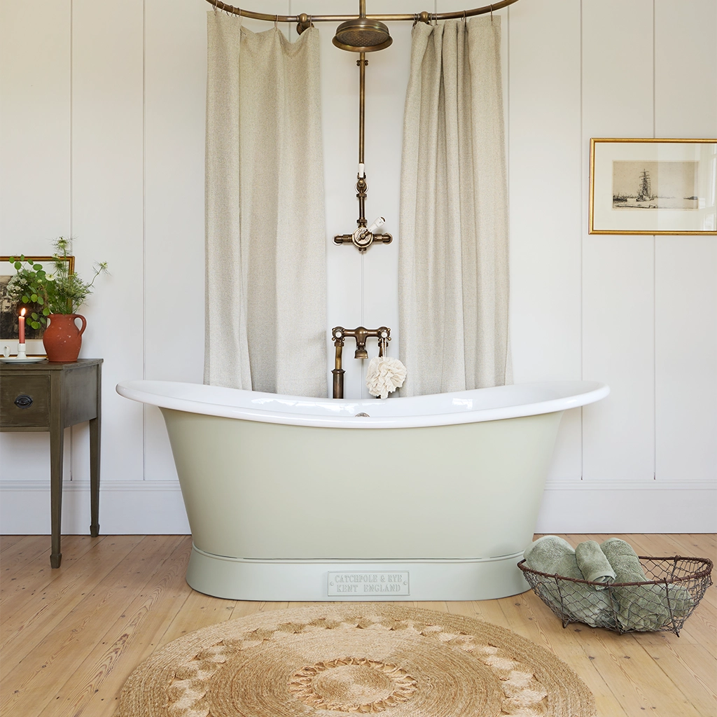 The Painted Bateau