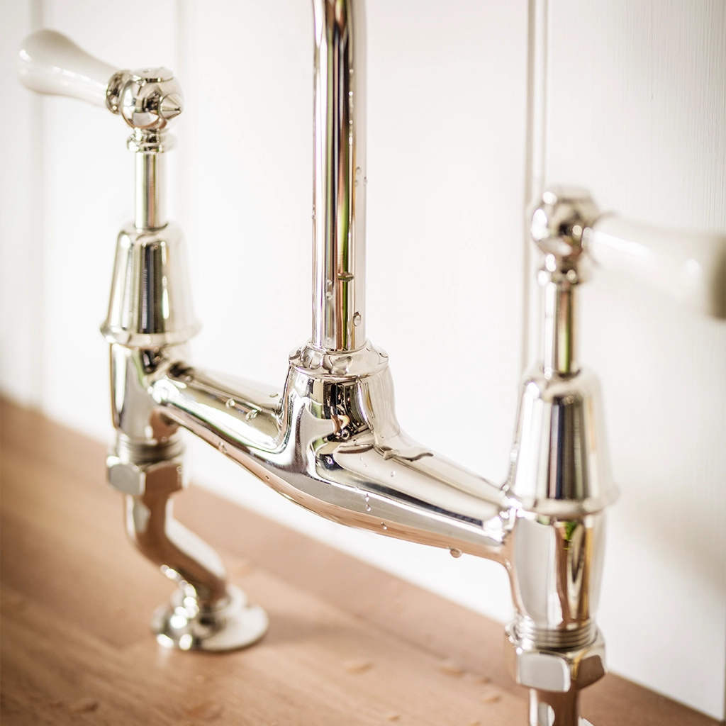 Our kitchen mixer taps are elegance defined. The long, arching spout with symmetrical cranked legs make this design a popular choice among many of our clients.