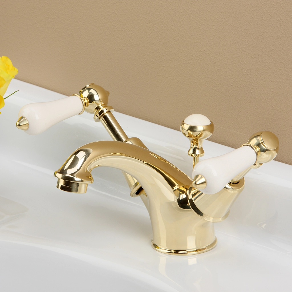The Basin Monobloc is a popular choice for those seeking a more understated style of bathroom basin taps. With its compact design and traditional waste function, it is a must for smaller basins.