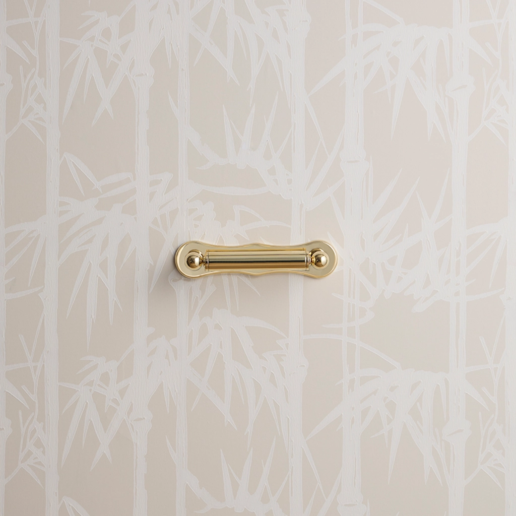 Decadent and high in quality, these handcrafted accessories will provide the finishing touches on an already luxurious bathroom.