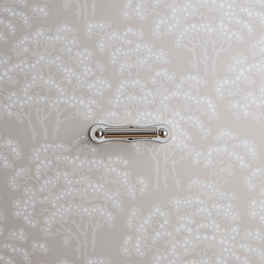 Decadent and high in quality, these handcrafted accessories will provide the finishing touches on an already luxurious bathroom.