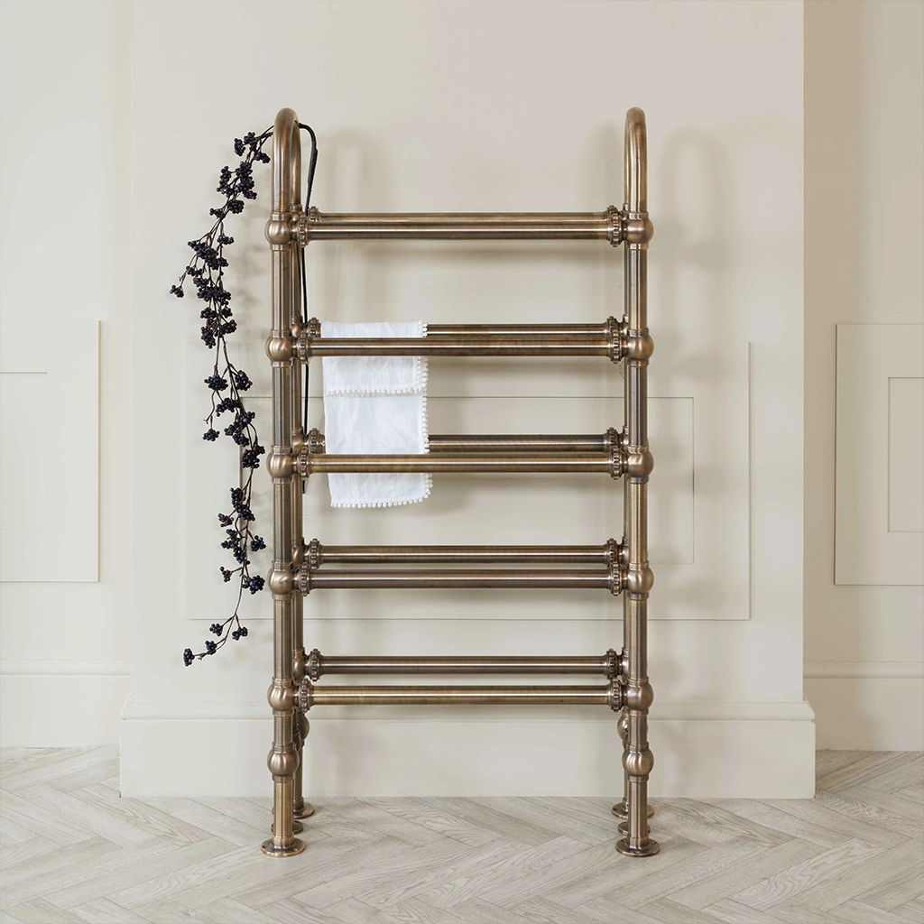 With their perfect curves and symmetrical bars, The Mercantile Arched Towel Rails are truly unforgettable designs