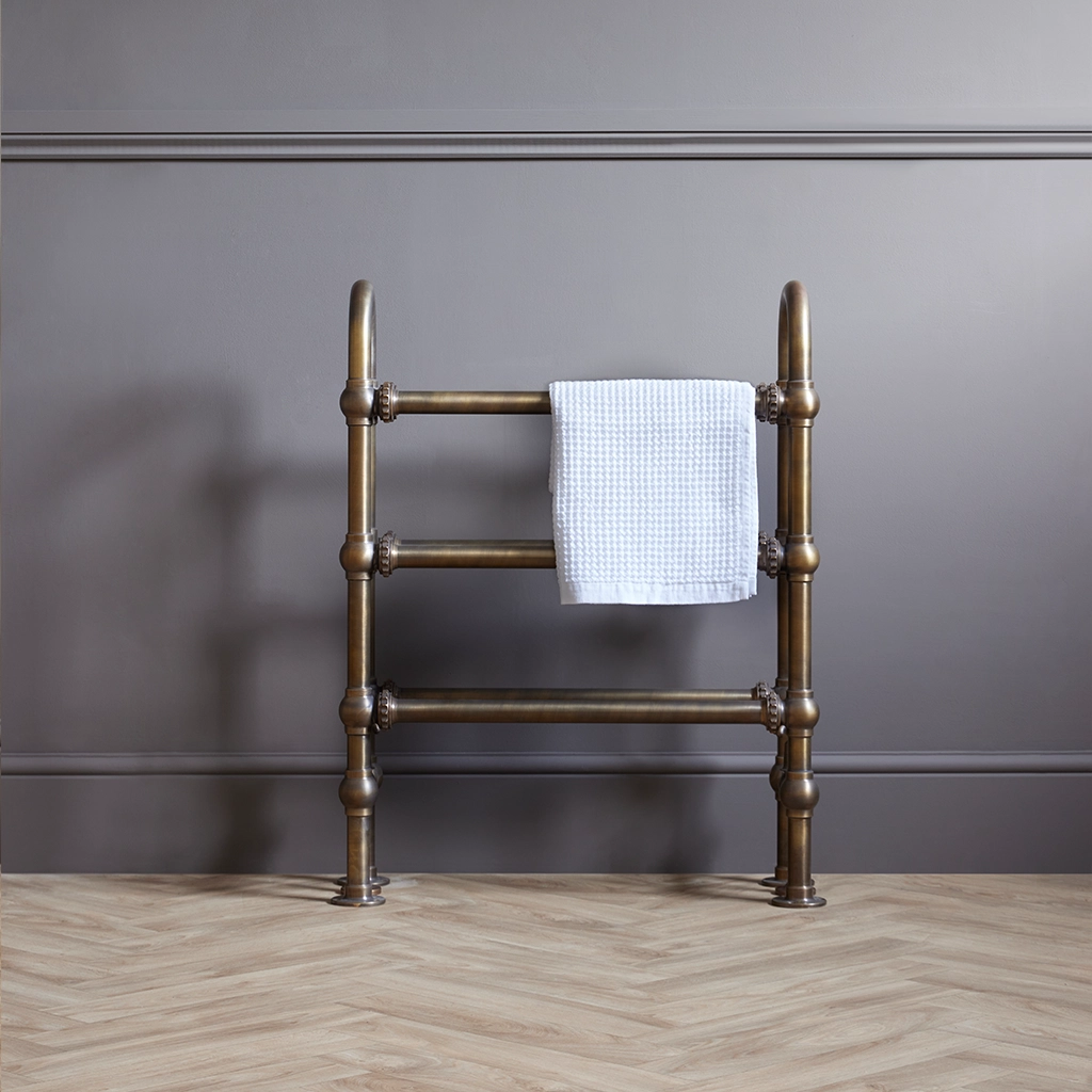 With their perfect curves and symmetrical bars, The Mercantile Arched Towel Rails are truly unforgettable designs.