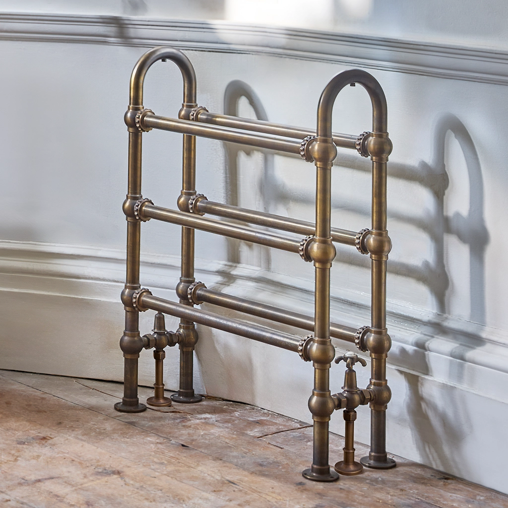 With their perfect curves and symmetrical bars, The Mercantile Arched Towel Rails are truly unforgettable designs.