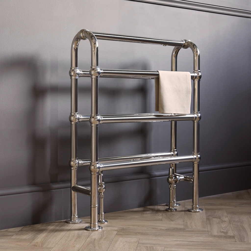 The Original Arched Towel Rails are available in two sizes depending on your requirements and can be finished in either aged brass, aged copper, chrome plate, black nickel – to name a few.