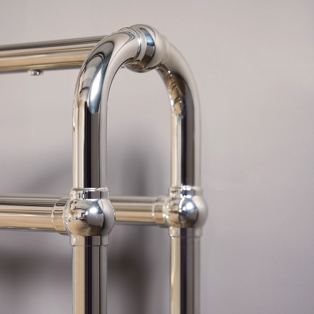 The Original Arched Towel Rails are available in two sizes depending on your requirements and can be finished in either aged brass, aged copper, chrome plate, black nickel – to name a few.