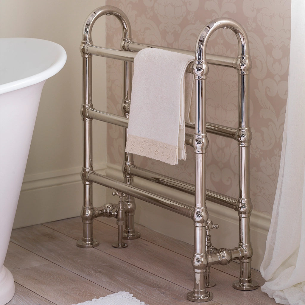 The Original Arched Towel Rails are available in two sizes depending on your requirements and can be finished in either aged brass, aged copper, chrome plate, black nickel – to name a few.