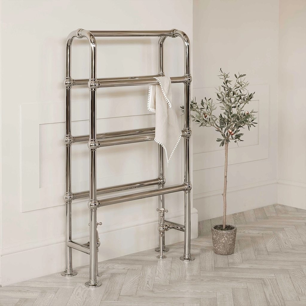 Sleek and functional, with chic, elegant curves, The Original Arched Ladder Towel Rail is a must for modern bathrooms that need a little warmth – and a lot of linen storage.