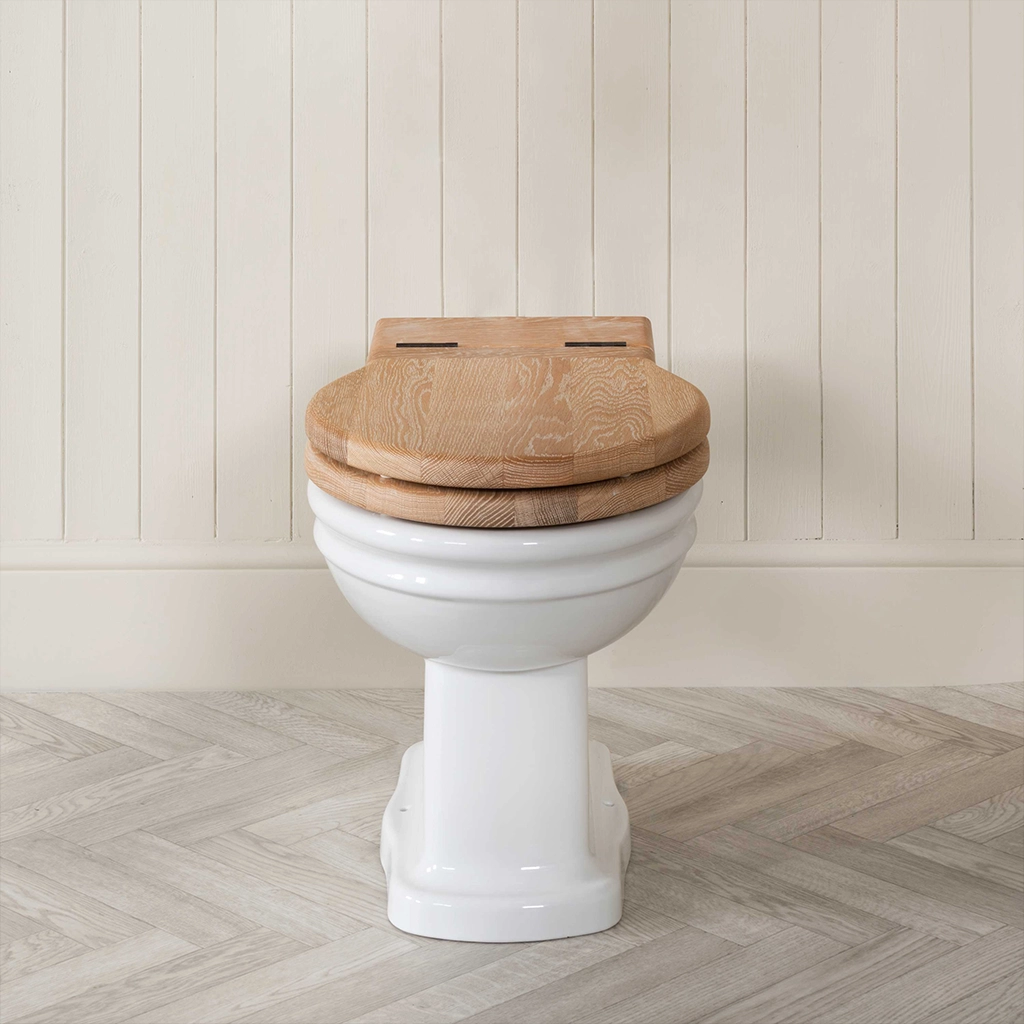Explore our stunning range of lavatories & bidets at Catchpole & Rye. From elegant styles to luxurious finishes, our lavatories & bidets enhance any bathroom.