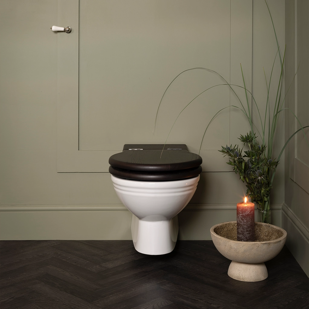 Explore our stunning range of lavatories & bidets at Catchpole & Rye. From elegant styles to luxurious finishes, our lavatories & bidets enhance any bathroom.