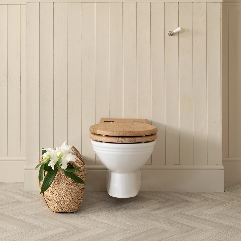 Explore our stunning range of lavatories & bidets at Catchpole & Rye. From elegant styles to luxurious finishes, our lavatories & bidets enhance any bathroom.