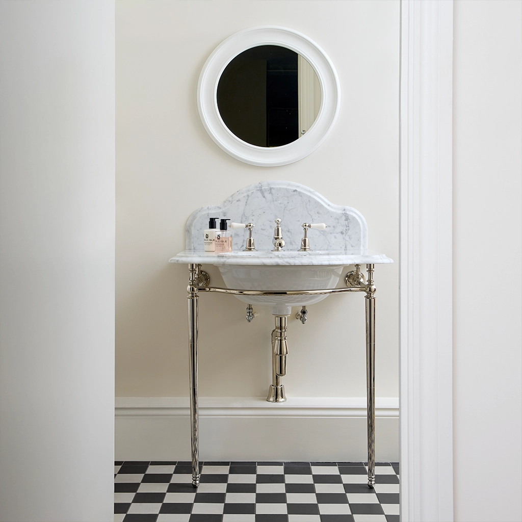 Explore our stunning collection of basins and vanity units. Crafted with elegance & functionality in mind, our basins are perfect for elevating any bathroom.
