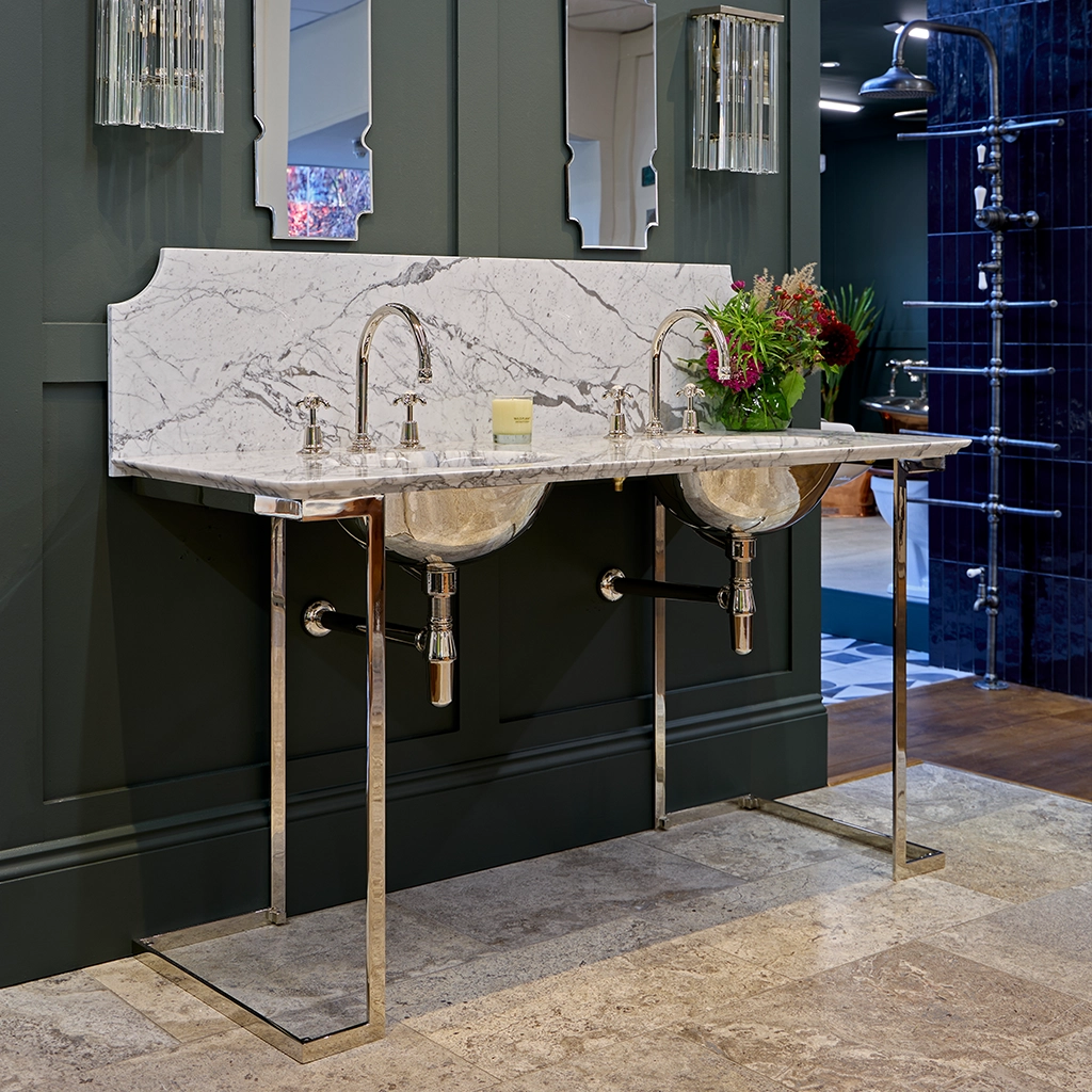 Explore our stunning collection of basins and vanity units. Crafted with elegance & functionality in mind, our basins are perfect for elevating any bathroom.
