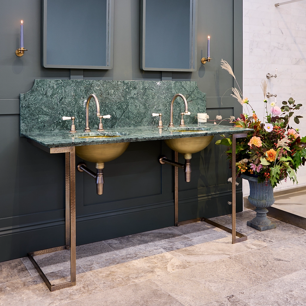 Explore our stunning collection of basins and vanity units. Crafted with elegance & functionality in mind, our basins are perfect for elevating any bathroom.