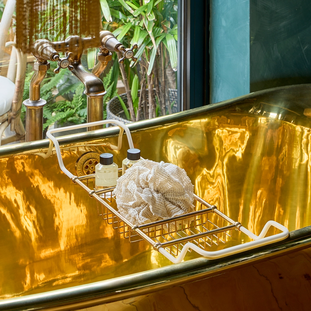 From bath racks to mirrors, explore Catchpole & Rye's collection of luxurious bathroom accessories to add the perfect finishing touch to your dream bathroom.