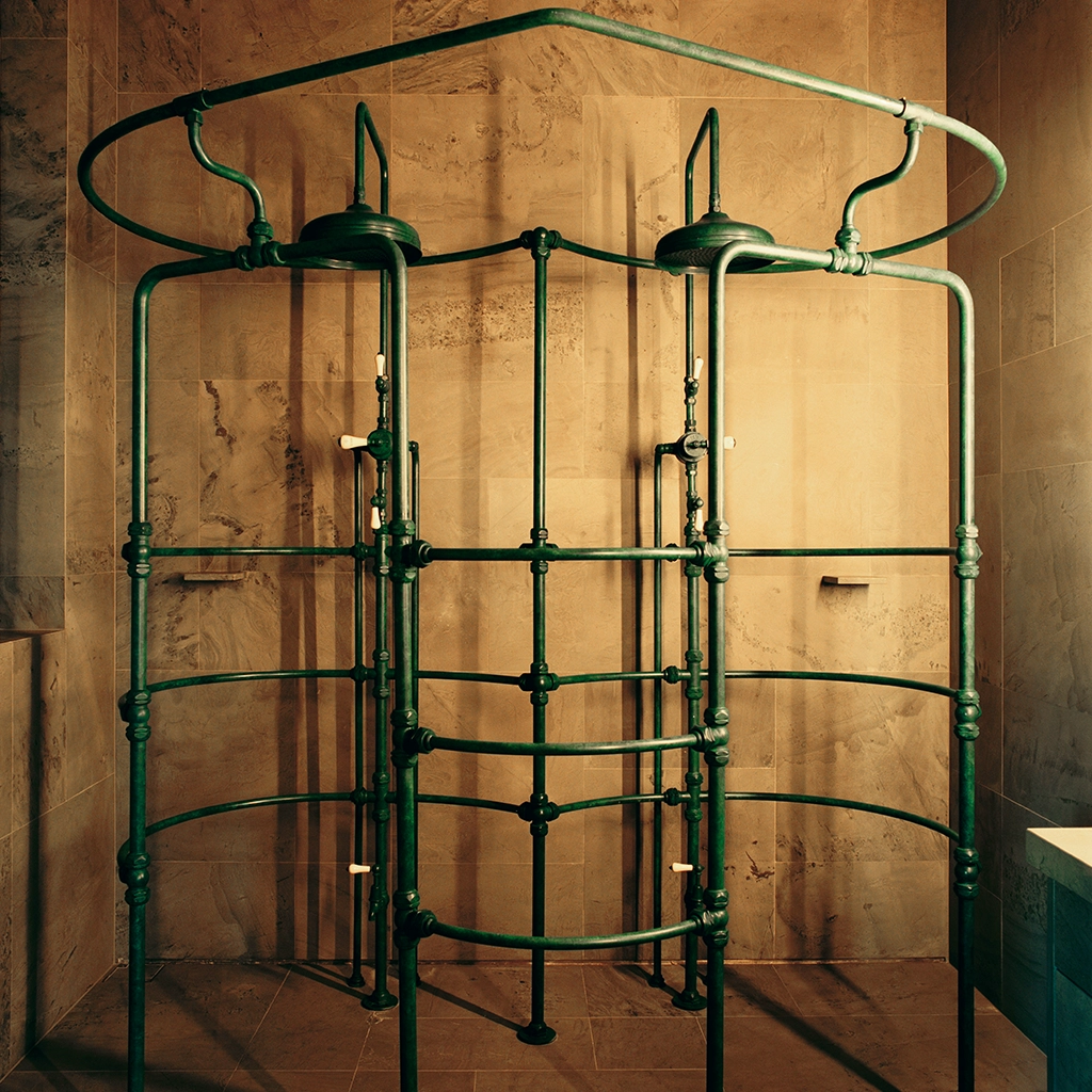 Browse Catchpole & Rye's luxury shower collection. Beautifully crafted shower enclosures, refined exposed & concealed showers fittings & freestanding showers.