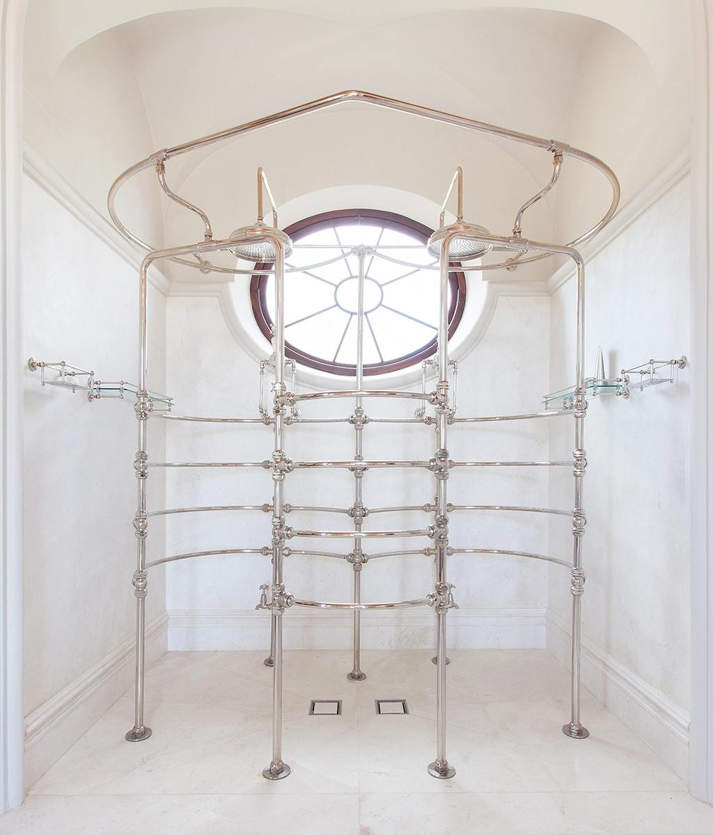 Browse Catchpole & Rye's luxury shower collection. Beautifully crafted shower enclosures, refined exposed & concealed showers fittings & freestanding showers.