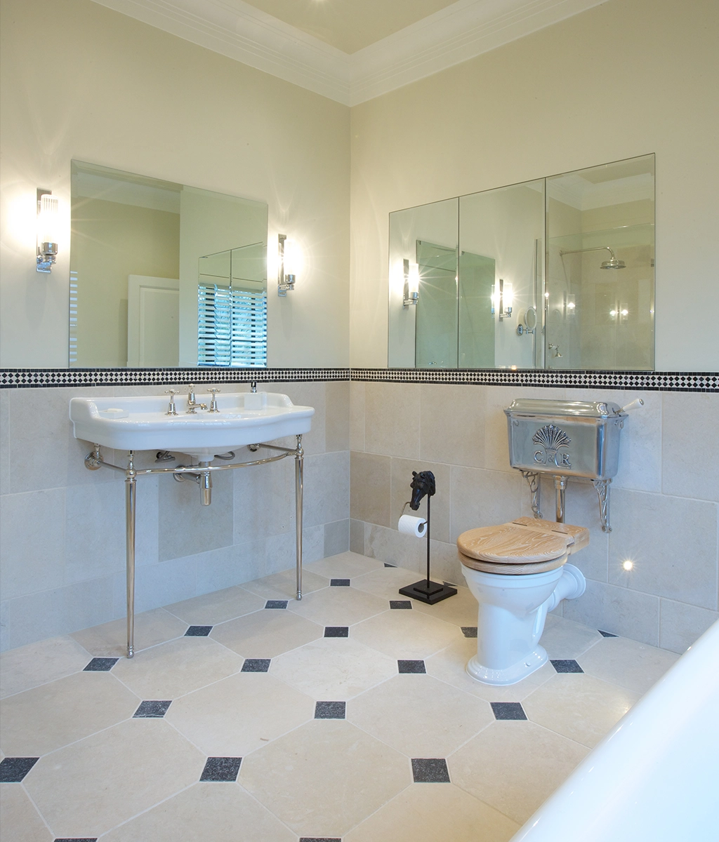Explore our stunning collection of basins and vanity units. Crafted with elegance & functionality in mind, our basins are perfect for elevating any bathroom.