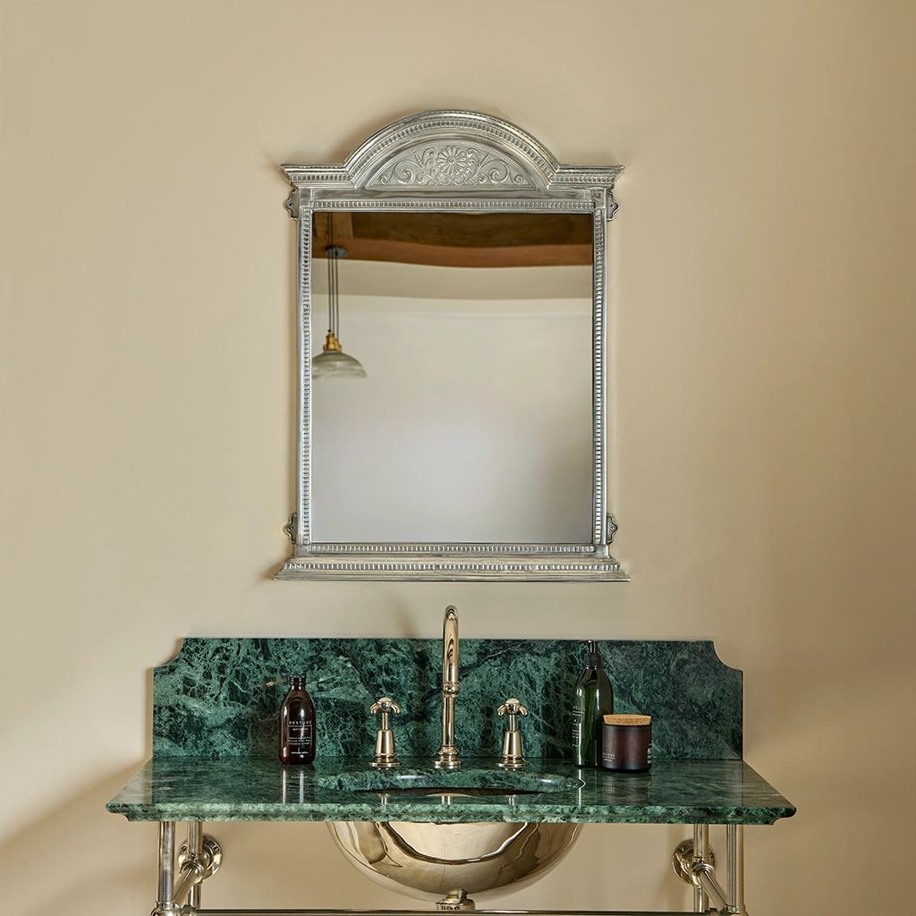 From bath racks to mirrors, explore Catchpole & Rye's collection of luxurious bathroom accessories to add the perfect finishing touch to your dream bathroom.