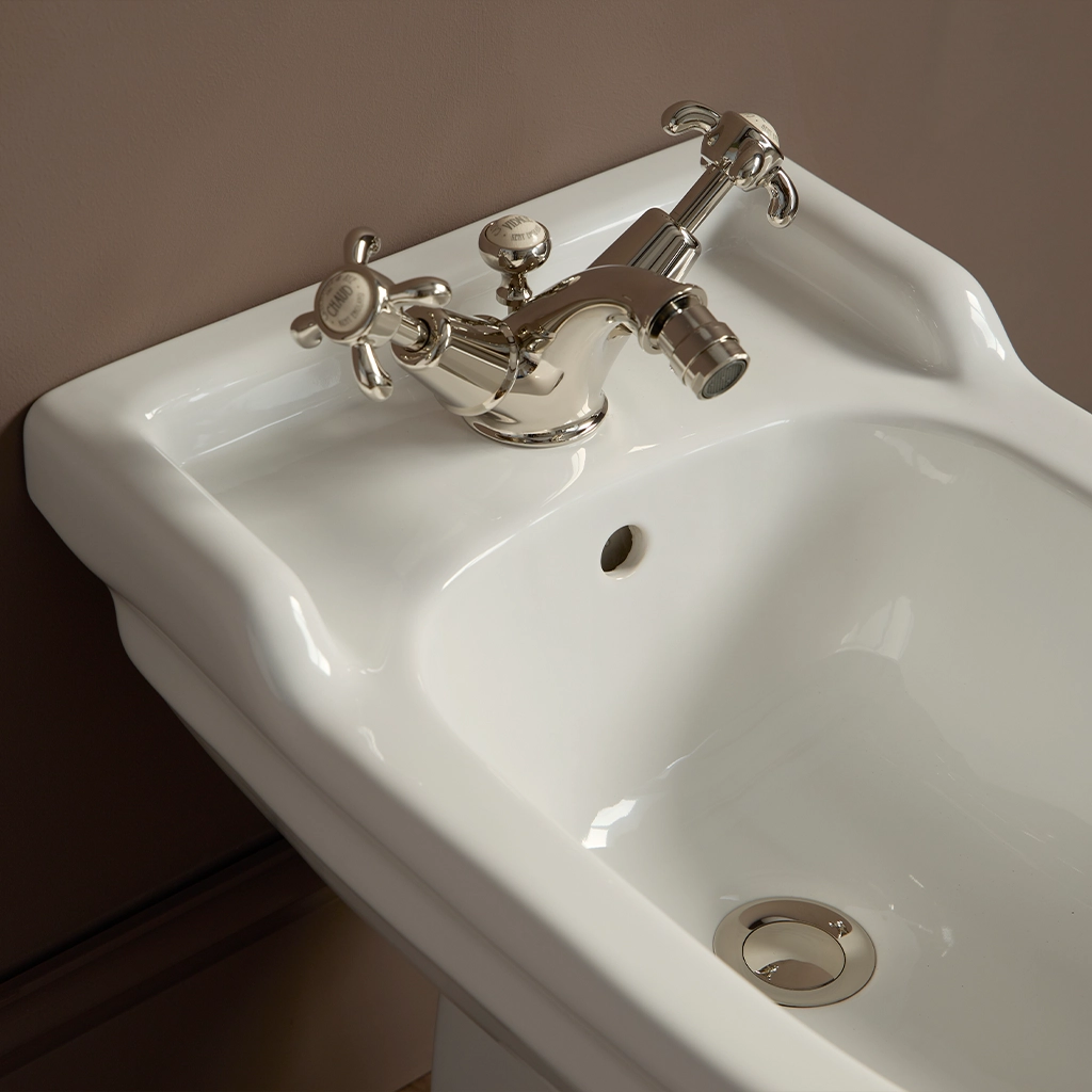 Explore our stunning range of lavatories & bidets at Catchpole & Rye. From elegant styles to luxurious finishes, our lavatories & bidets enhance any bathroom.