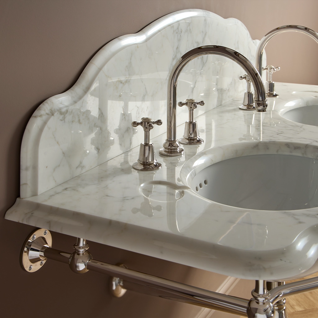 Explore our stunning collection of basins and vanity units. Crafted with elegance & functionality in mind, our basins are perfect for elevating any bathroom.