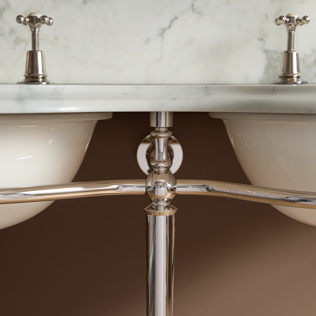 Explore our stunning collection of basins and vanity units. Crafted with elegance & functionality in mind, our basins are perfect for elevating any bathroom.