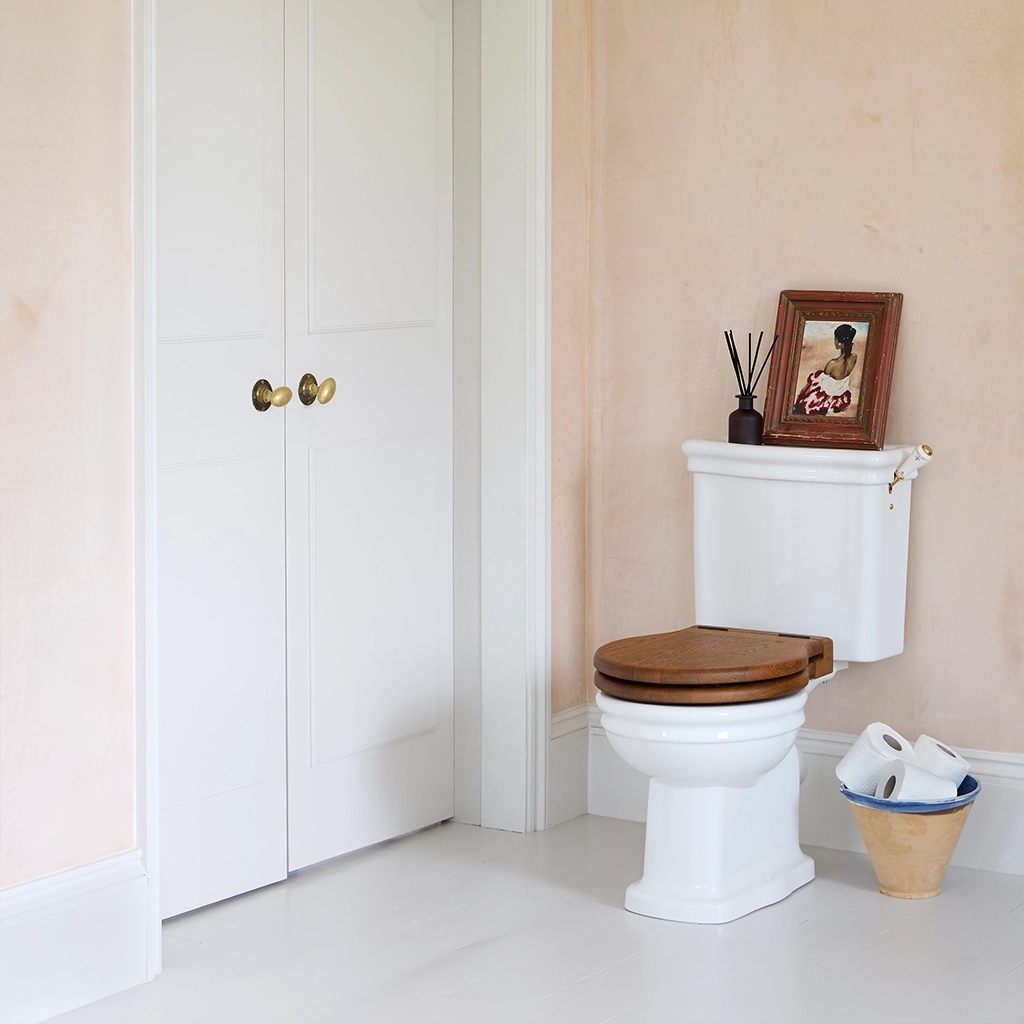Explore our stunning range of lavatories & bidets at Catchpole & Rye. From elegant styles to luxurious finishes, our lavatories & bidets enhance any bathroom.