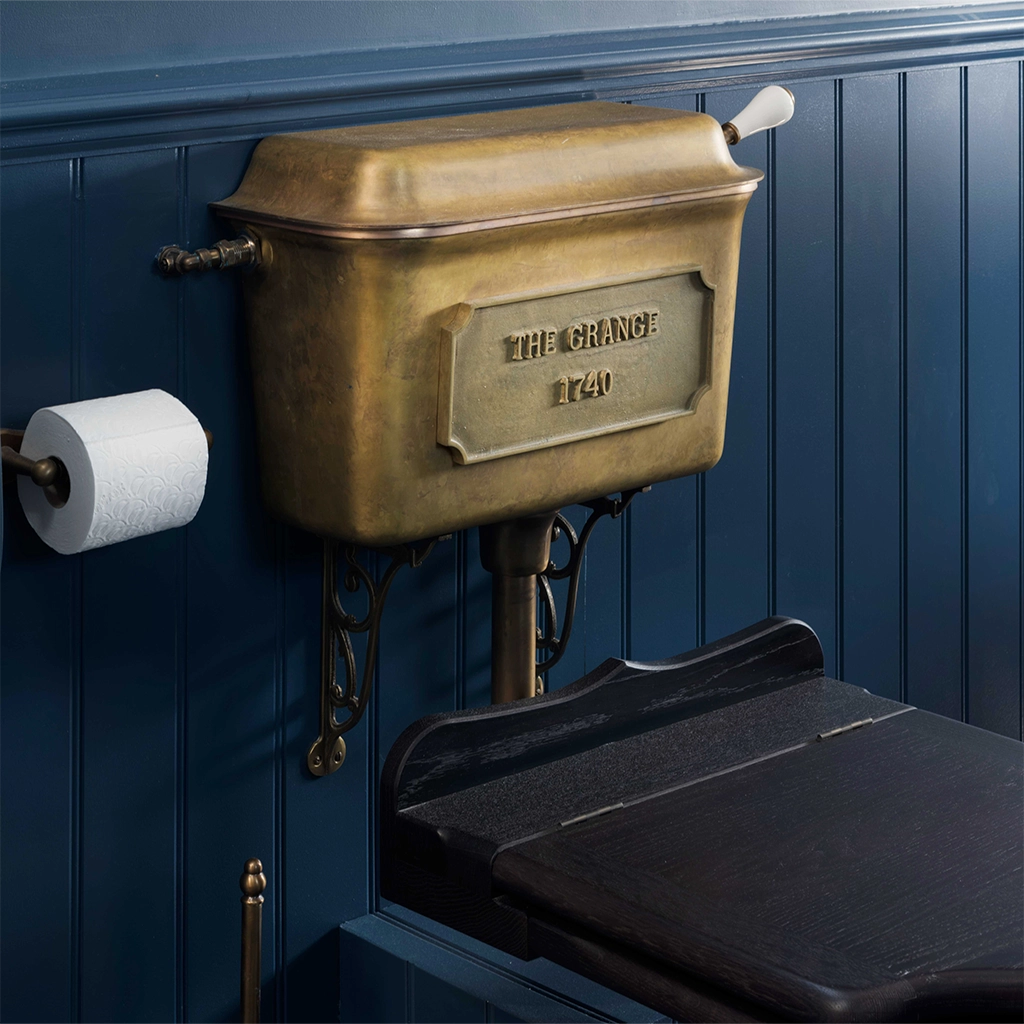 Explore our stunning range of lavatories & bidets at Catchpole & Rye. From elegant styles to luxurious finishes, our lavatories & bidets enhance any bathroom.