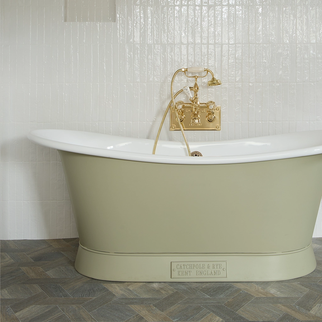 Beautifully designed and manufactured with precision, our bath mixer taps are a sight to behold. Choose the Wall Mounted or the Deck Mounted Bathtub Filler with countless finishes options.