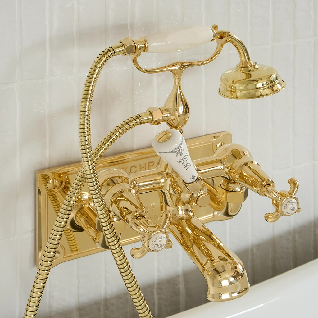 Beautifully designed and manufactured with precision, our bath mixer taps are a sight to behold. Choose the Wall Mounted or the Deck Mounted Bathtub Filler with countless finishes options.