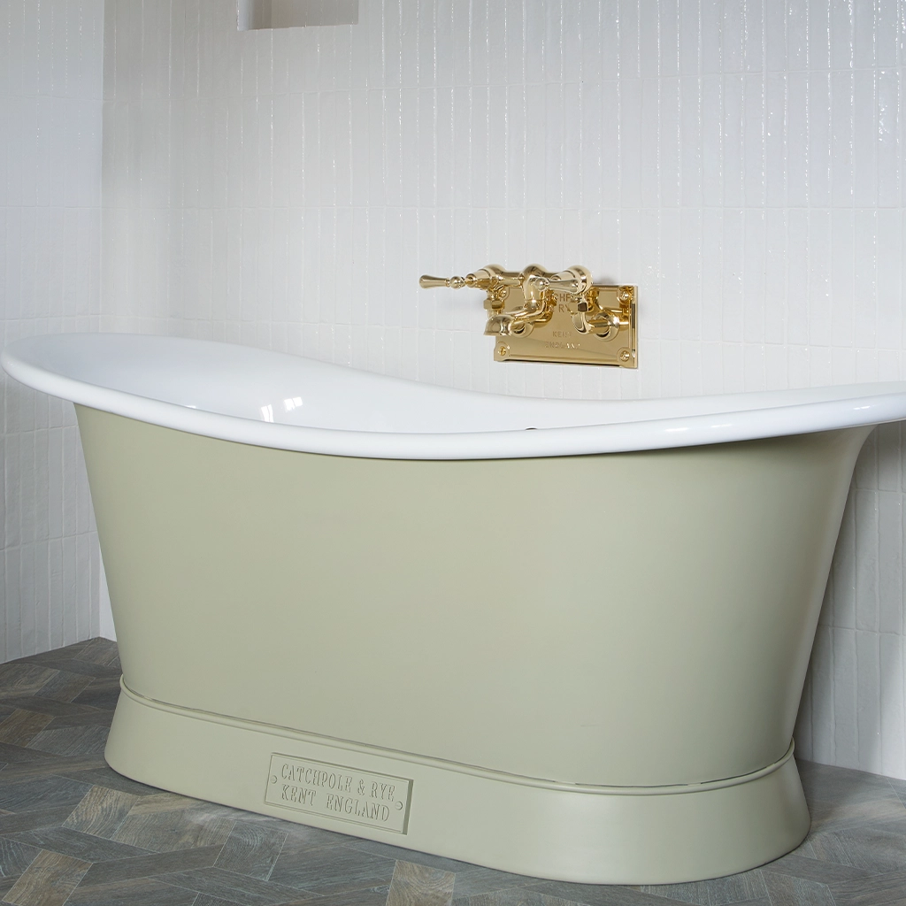 Beautifully designed and manufactured with precision, our bath mixer taps are a sight to behold. Choose the Wall Mounted or the Deck Mounted Bathtub Filler with countless finishes options.
