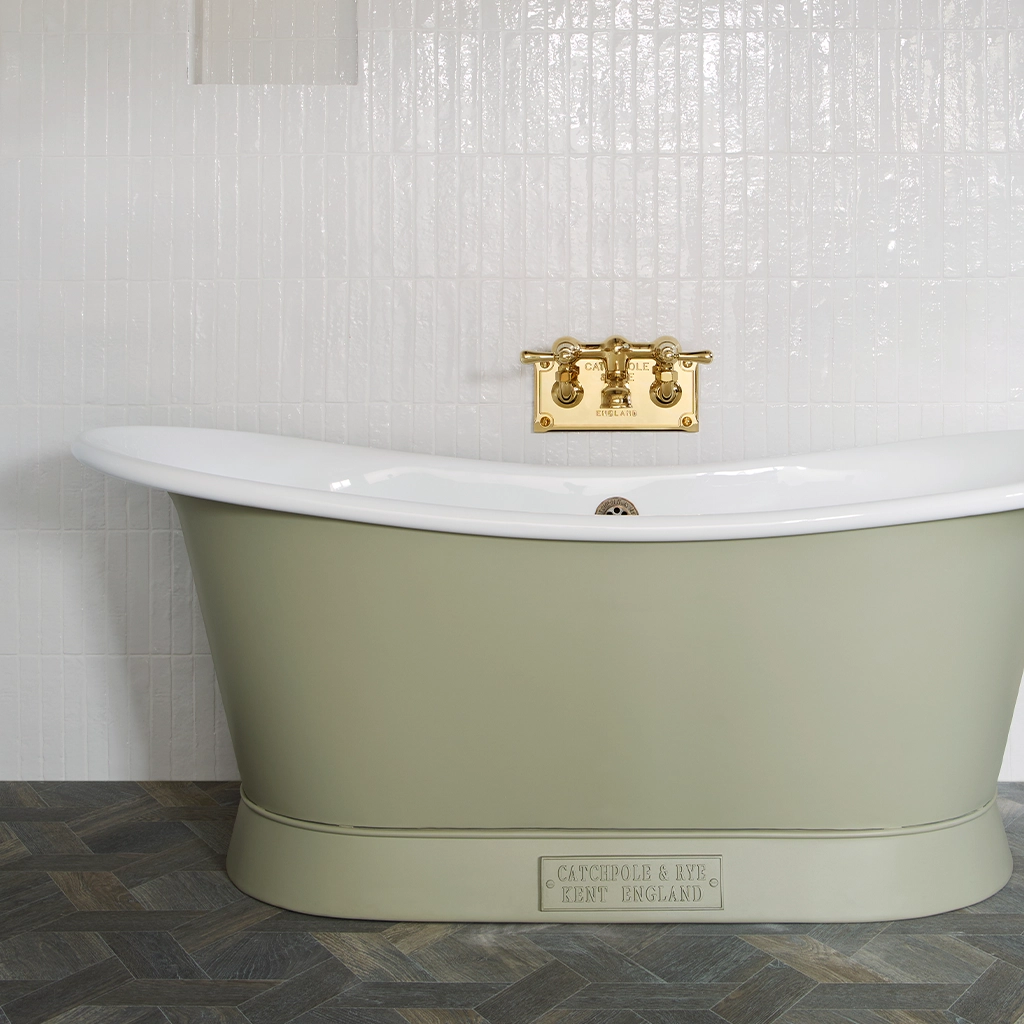 Beautifully designed and manufactured with precision, our bath mixer taps are a sight to behold. Choose the Wall Mounted or the Deck Mounted Bathtub Filler with countless finishes options.