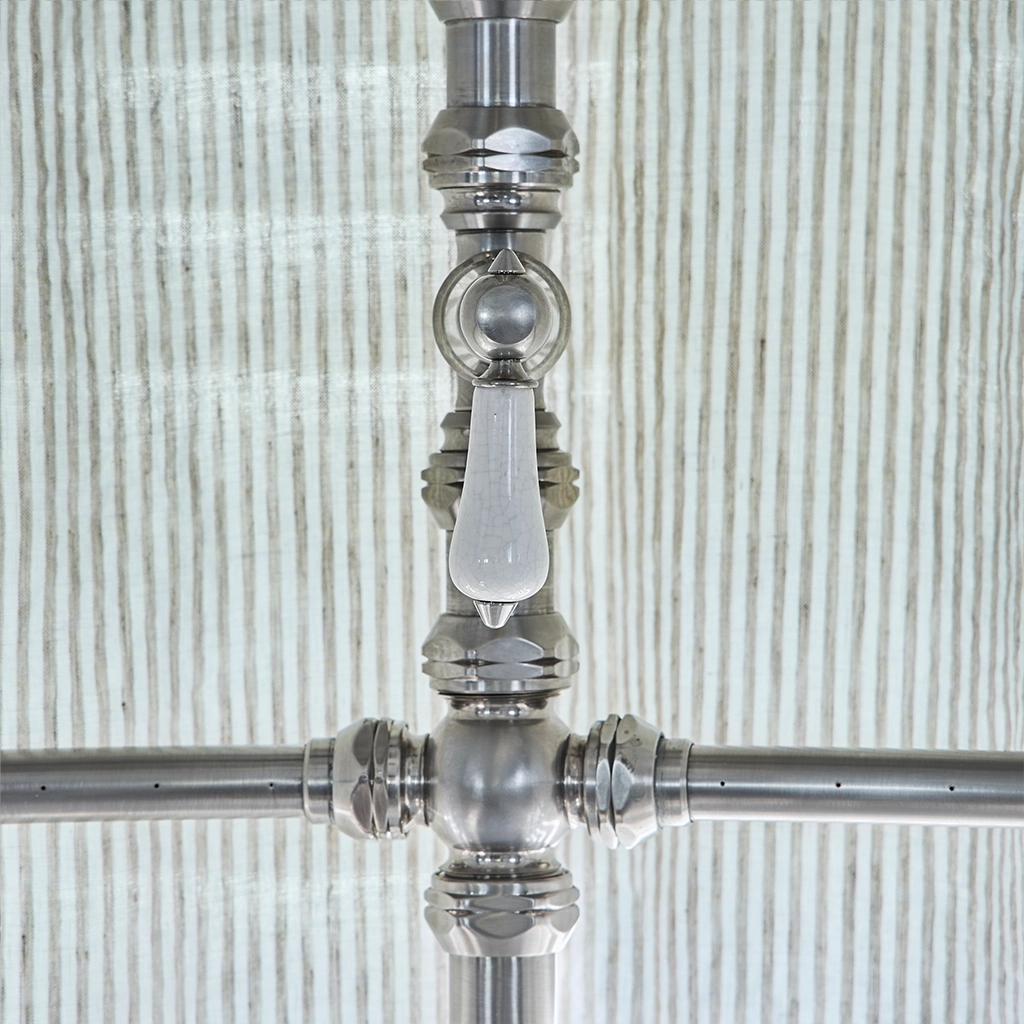 Browse Catchpole & Rye's luxury shower collection. Beautifully crafted shower enclosures, refined exposed & concealed showers fittings & freestanding showers.