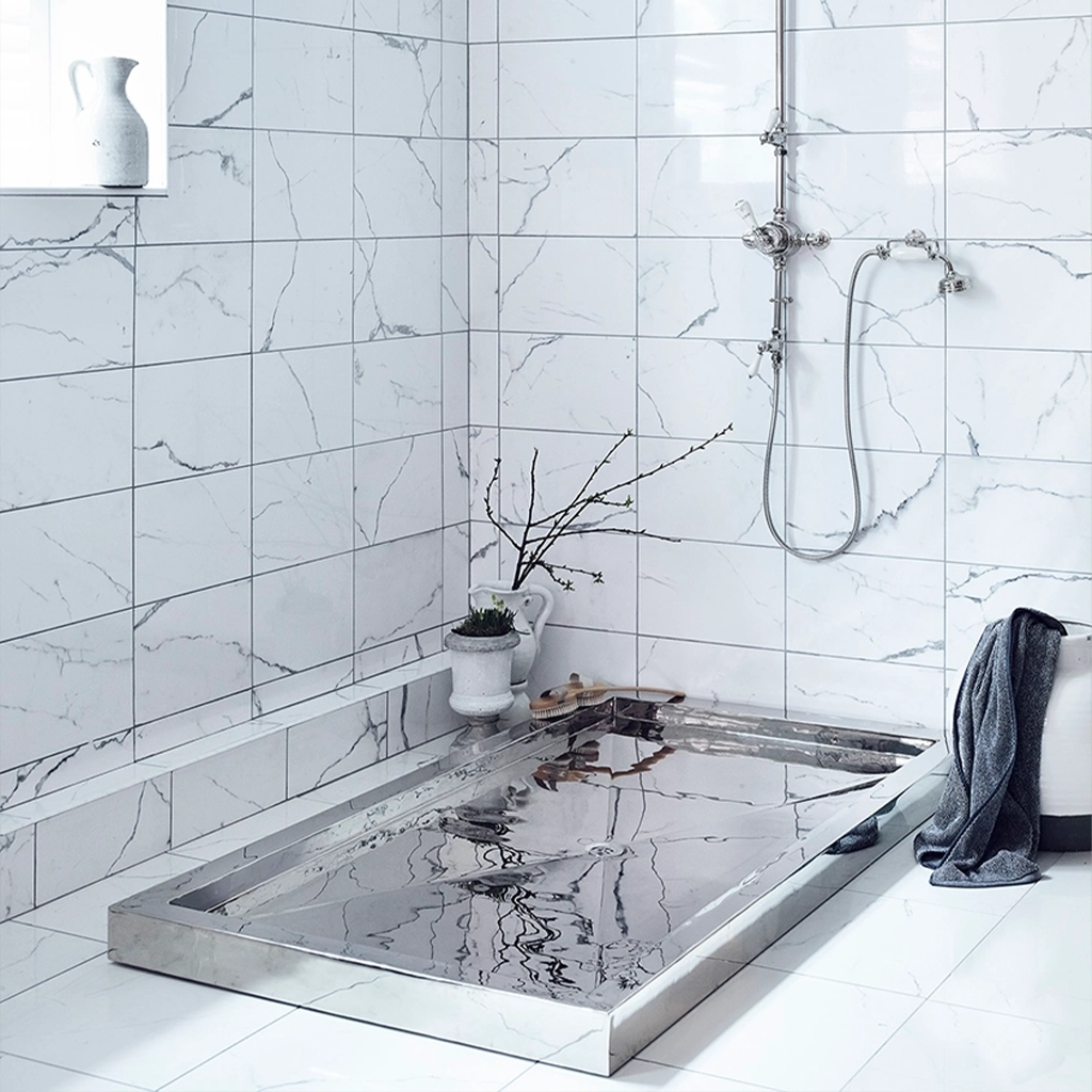 Browse Catchpole & Rye's luxury shower collection. Beautifully crafted shower enclosures, refined exposed & concealed showers fittings & freestanding showers.