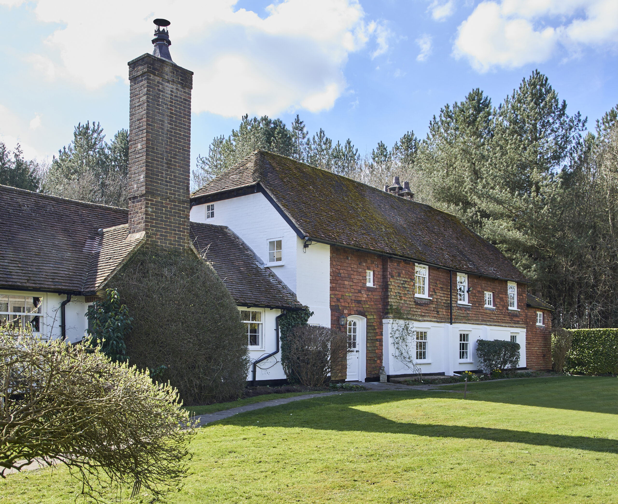 16th‑Century Home for Modern Living Front View